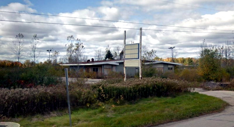 Tonys North Restaurant (Standish Truck Stop) - 2015-16 Street View (newer photo)